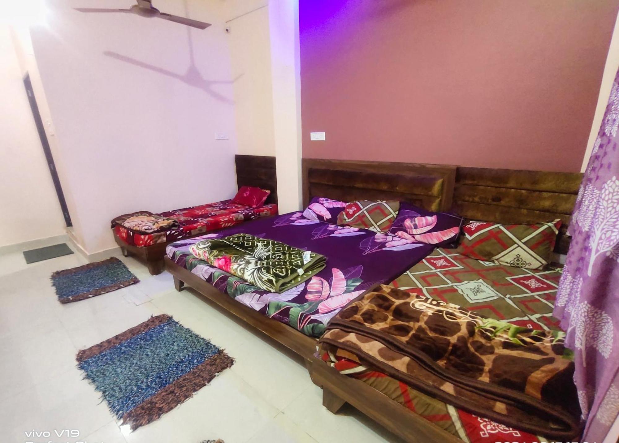 Deviksha Home Stay Ujjain Exterior foto