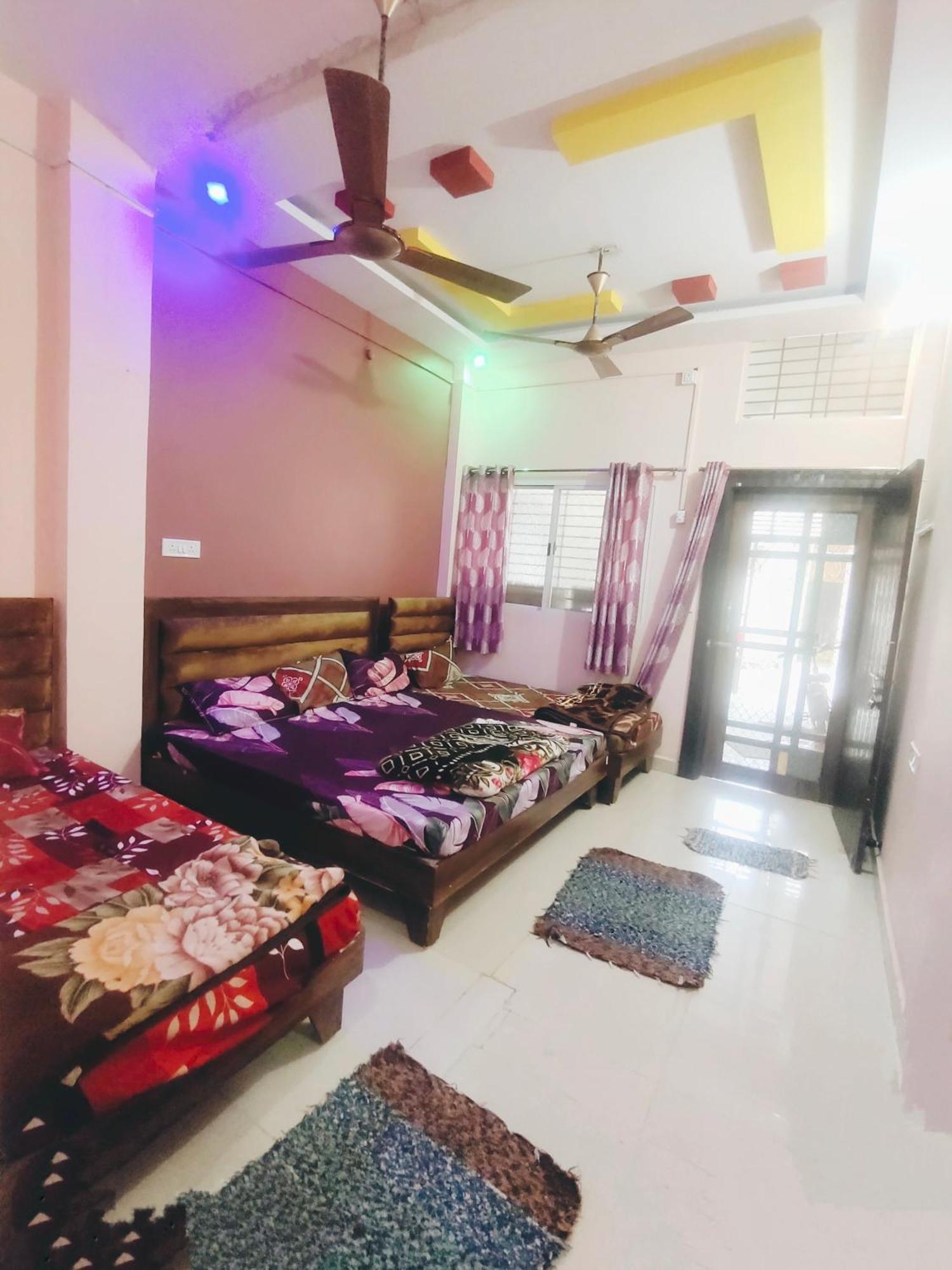 Deviksha Home Stay Ujjain Exterior foto